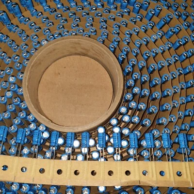 NOS PHILIPS BC 035 22uF 50V RM:5mm TAPAS PARA AUDIO! ¡20 piezas! Foto 1 de 3