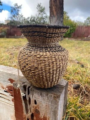 Vintage Apache Indian Olla Basket - 8 1/2" tall x 7" across - Image 1 of 4