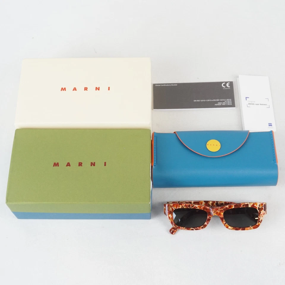 Gafas de sol unisex Marni IFCN U96 Haicli Lava en rojo con lente gris liso y bolsa Foto 1 de 4