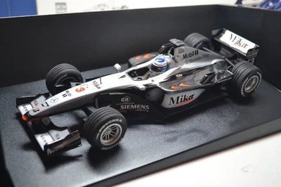 MINICHAMPS / F1 2001 McLAREN MERCEDES  MP4/16 - MIKA HAKKINEN   1/18 SCALE MODEL - Image 1 of 4