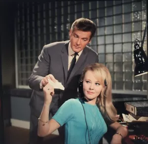 THE SAINT Roger Moore 2.5 x 2.5" Colour Publicity Transparency - Picture 1 of 1