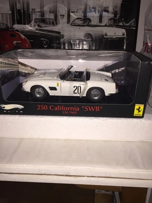 Ferrari 250 California SWB LM 1969 #20 Hot Wheels Elite 1:18 Foto 1 de 4
