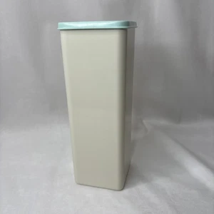 Vintage Tupperware Velveeta Cheese Keeper 3pc Tray Seal. - Picture 1 of 5
