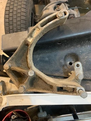 Pontiac 63 1963 soporte alternador 1961 1962 61 62 544556 generador Bonneville Foto 1 de 2