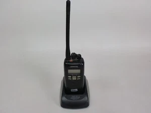 Kenwood TK-5220-K VHF P25 Transceiver Portable Two Way Radio 0301 - Photo 1/7
