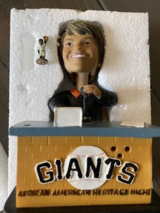 San Francisco Giants 2008 Renel Brooks Moon Bobblehead SGA New with voice - Picture 1 of 2