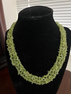 "Collar con astillas de peridoto 18""" Foto 1 de 2