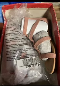 little girls sandals - Picture 1 of 1