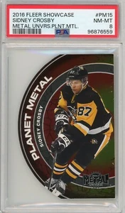 2016 Fleer Showcase Metal Universe Planet Metal #PM15 SIDNEY CROSBY PSA 8 QUASI NUOVO-MT - Foto 1 di 2