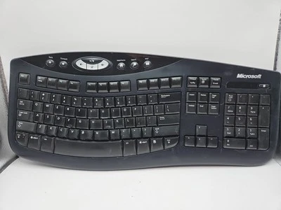 Microsoft Comfort Curve Ergonomic Keyboard 2000 v1.0 1047 KU-0459 - FOR PARTS - Image 1 of 4