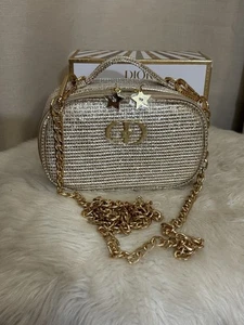 Auténtico Nuevo CHRISTIAN DIOR Dorado Bolso de Maquillaje de Vacaciones Convertido en Bolso Bandolera - Imagen 1 de 8