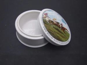 ANTIQUE STOKE ON TRENT LIDDED CERAMIC POT THE HIGH METTLED HORSE RACER - Bild 1 von 11