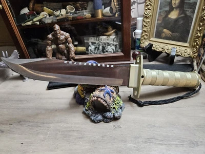 Defender Extreme Survival Hunting Knife - Fixed Blade and Compass - Image 1 of 4