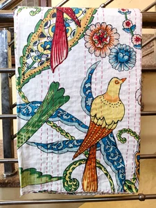 Indian Handmade White Peacock Printed Kantha Throw Cotton Blanket Gudri Queen - Picture 1 of 4