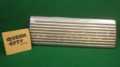 Puerta de guantera de tablero de camioneta Chevrolet 1947-1953 #1 detalles de acero inoxidable Foto 1 de 4