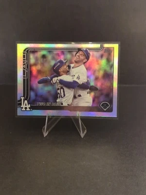 2025 Topps Baseball # 631 Los Angeles Dodgers Two In Blue Freeman/Betts Holofoil - Image 1 of 2