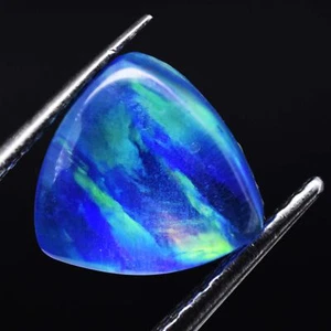 Stunning 2.05 Ct Fire Opal Doublet Trillion Cabochon Sparkling Loose Gemstone - Picture 1 of 4
