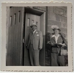 Snapshot Photo~Older Well Dressed Black Couple at Door of Church-1940’s - Picture 1 of 3
