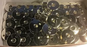 20 bobine per macchina da cucire in metallo adatte per cucire modelli commerciali 139 225 227 228 229 - Foto 1 di 4