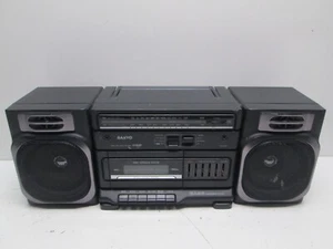 SANYO Boombox M9100 - Picture 1 of 7