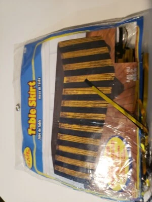 Falda de mesa negra y dorada 14' X29" nueva Foto 1 de 4