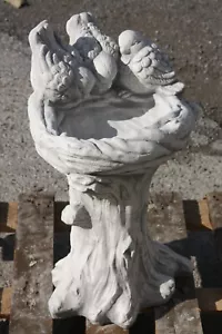 VOGELTRÄNKE VÖGEL auf BAUMSTAMM VOGEL GARTENDEKO TRÄNKE FROSTFEST DEKO PO-1779 - Bild 1 von 6
