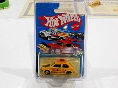 HOTWHEELS BW BLACKWALL 1981 HARE SPLITTER 2504 YELLOW VW ERROR NO BACK WHEELS - image 1 of 4