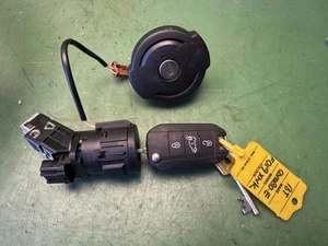 VAUXHALL COMBO 2020 E Ignition Key and Tank Cap - Imagen 1 de 1