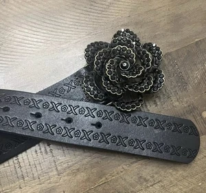 FOSSIL Womens Black Genuine Leather Belt Small Black Rhinestone Flower - Picture 1 of 6
