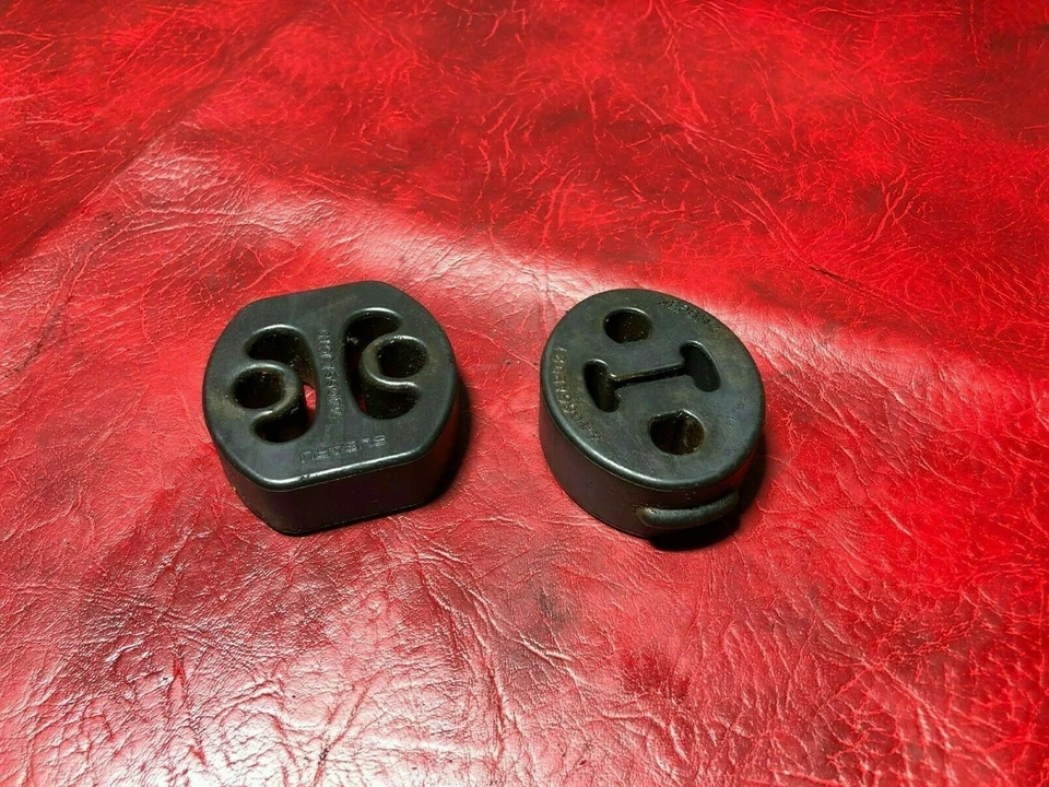 Subaru Legacy Outback 2010 perchas de escape de 5 puertas soportes de sujeción Foto 1 de 1