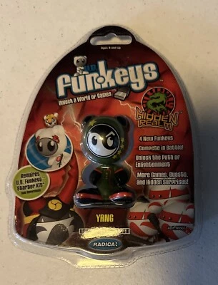 NEW UB FUNKEYS 2008 HIDDEN REALM YANG SET Radica - Изображение 1 из 2