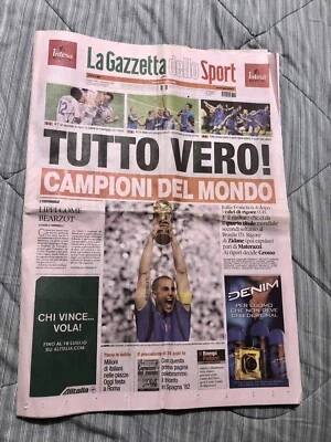 LA GAZZETTA DELLO SPORT DEL 10/7/2006 TUTTO VERO CAMPIONI DEL MONDO Sport - Immagine 1 di 2