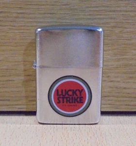 LUCKY STRIKE CIGARETTES ADVERTISIGN VTG METAL WINDPROOF LIGHTER - Picture 1 of 12