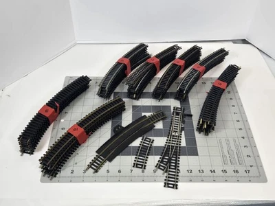 HO Scale Atlas & Life-Like Snap Track Lot – 70 Curves + extras - Image 1 of 4