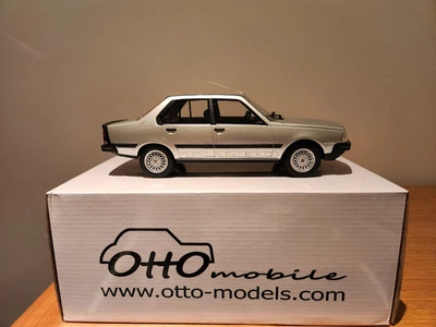 1985 Renault 18 Turbo Phase 2  Silver 1/18 Otto-models - Image 1 of 4