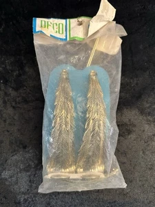 VTG Kirsch Gold Finish Feather Curtain Holdbacks Tiebacks PLASTIC Decorative NEW - Foto 1 di 6