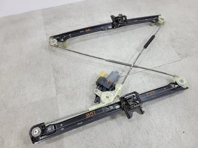 RANGE ROVER VOGUE L405 13-21 FRONT OFFSIDE RIGHT WINDOW REGULATOR & MOTOR - Image 1 of 4