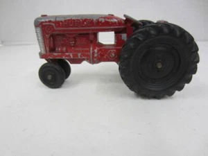 Tractor agrícola de metal fundido a presión rojo juguete para niños Hubley de colección 5 1/2" de largo - Imagen 1 de 6