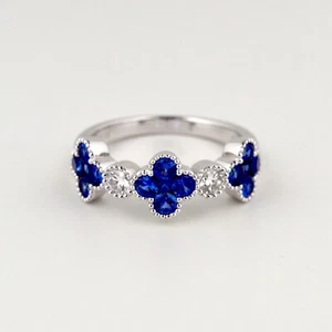Sapphire Diamond Milgrain Four-Leaf Clover Ring Made Of 18K White Gold ( 4.5 G ) - Picture 1 of 4