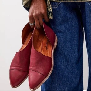Free People Womens Shoes Royale Flats Sz 6.5 Red Leather Bootie Cut Out Colorful - Picture 1 of 13