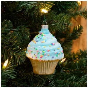 Adorno de Navidad Cupcake Azul Espolvoreado 3.82" - Imagen 1 de 2