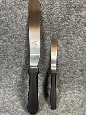 Mercer Culinary Offset Spatulas M18820 Black 8”  M18830 Black 5” Icing Pastry - Image 1 of 4