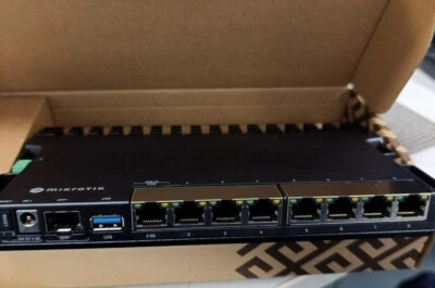 MikroTik RouterBOARD RB5009UG+S+IN - Immagine 1 di 4