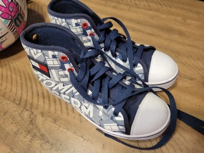 Tommy Hilfiger HEELY'S Fats Style Small NO WHEELS Youth Size 6 US - Image 1 of 4