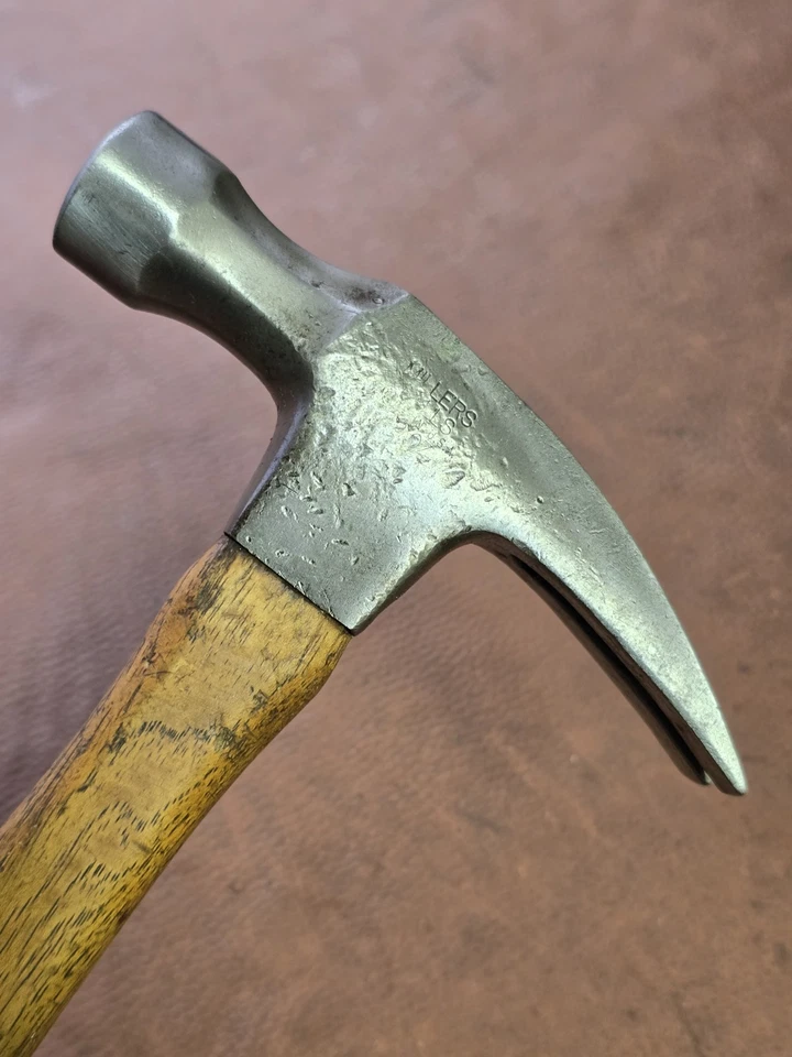 Unusual Millers Falls 22oz Claw Hammer. Straight Claw Made In USA  - Image 1 of 4