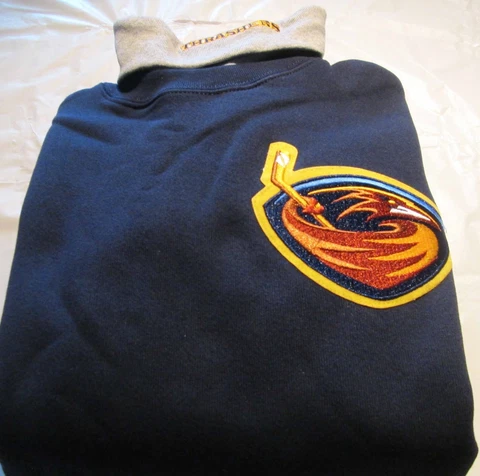 Winnipeg Jets Atlanta Thrasher Sweat Shirt Turtleneck Medium NHL Majestic Brand Cover