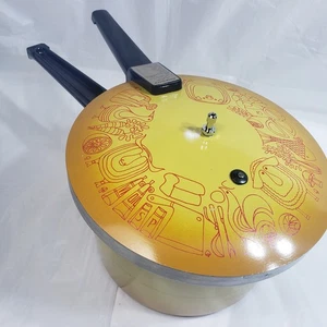 Vintage PRESTO Pressure Cooker 4 QT Harvest Gold w/ Animals Aluminum Model 409A - Picture 1 of 17
