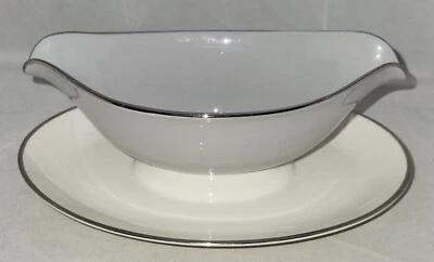 Pickard VESTA Porcelain Gray Coupe Platinum Trim DOUBLE SPOUT GRAVY BOAT - Image 1 of 4