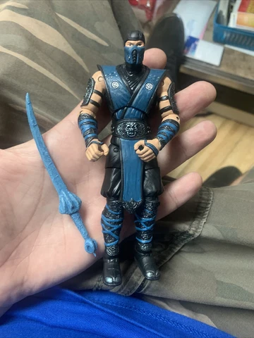 Mezco Mortal Kombat X Sub-Zero 6" Action Figure RARE Cover