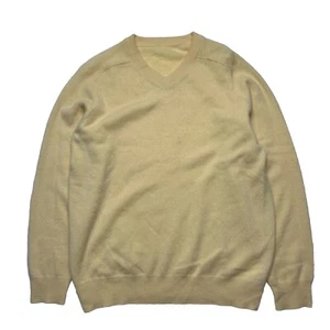 100% Cashmere V-Neck Sweater Light Yellow Canary Men's Sz Large - Picture 1 of 3